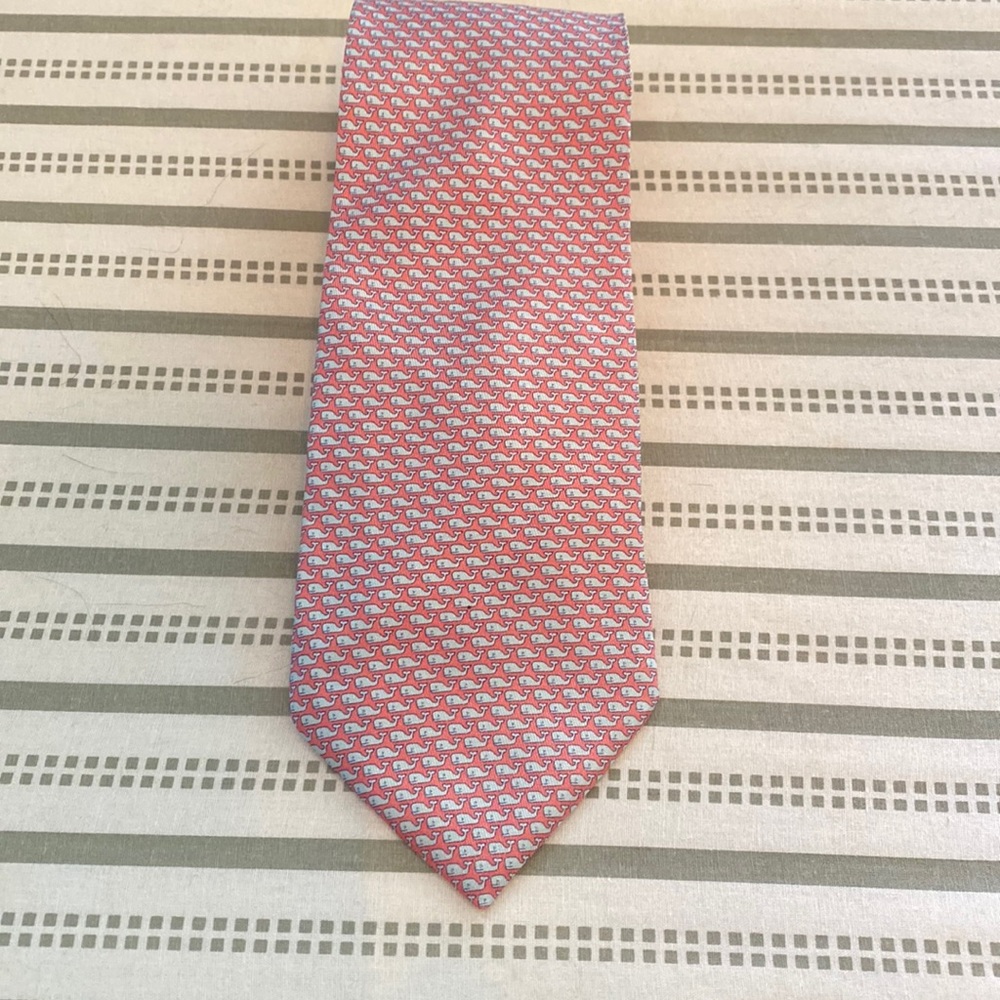 Vineyard Vines Whale Tie